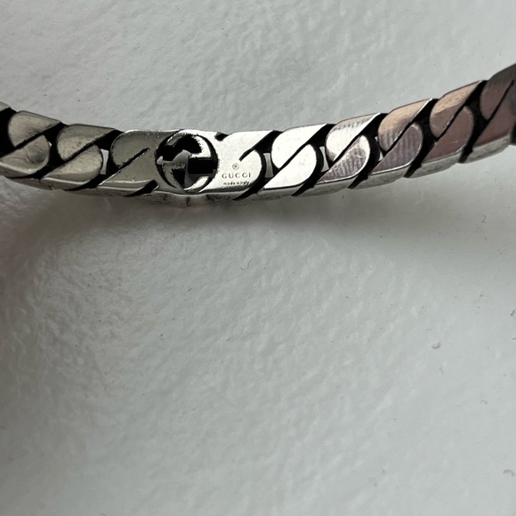 Women’s Gucci interlocking bracelet 17” - Picture 15 of 16